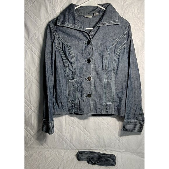 Woman's Chicos Denim Button Front Chambray Jacket W Belt Size 0 - Picture 4 of 16